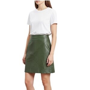 Moon River army green geometric a line vegan faux leather mini skirt XS